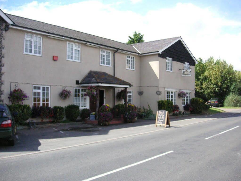 Zaheer'S Hotel Baldock Exterior foto